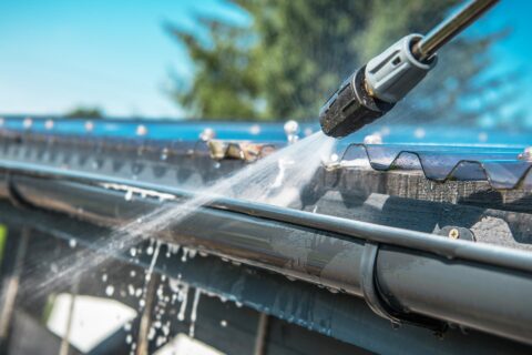 Roof Cleaning in Oshawa